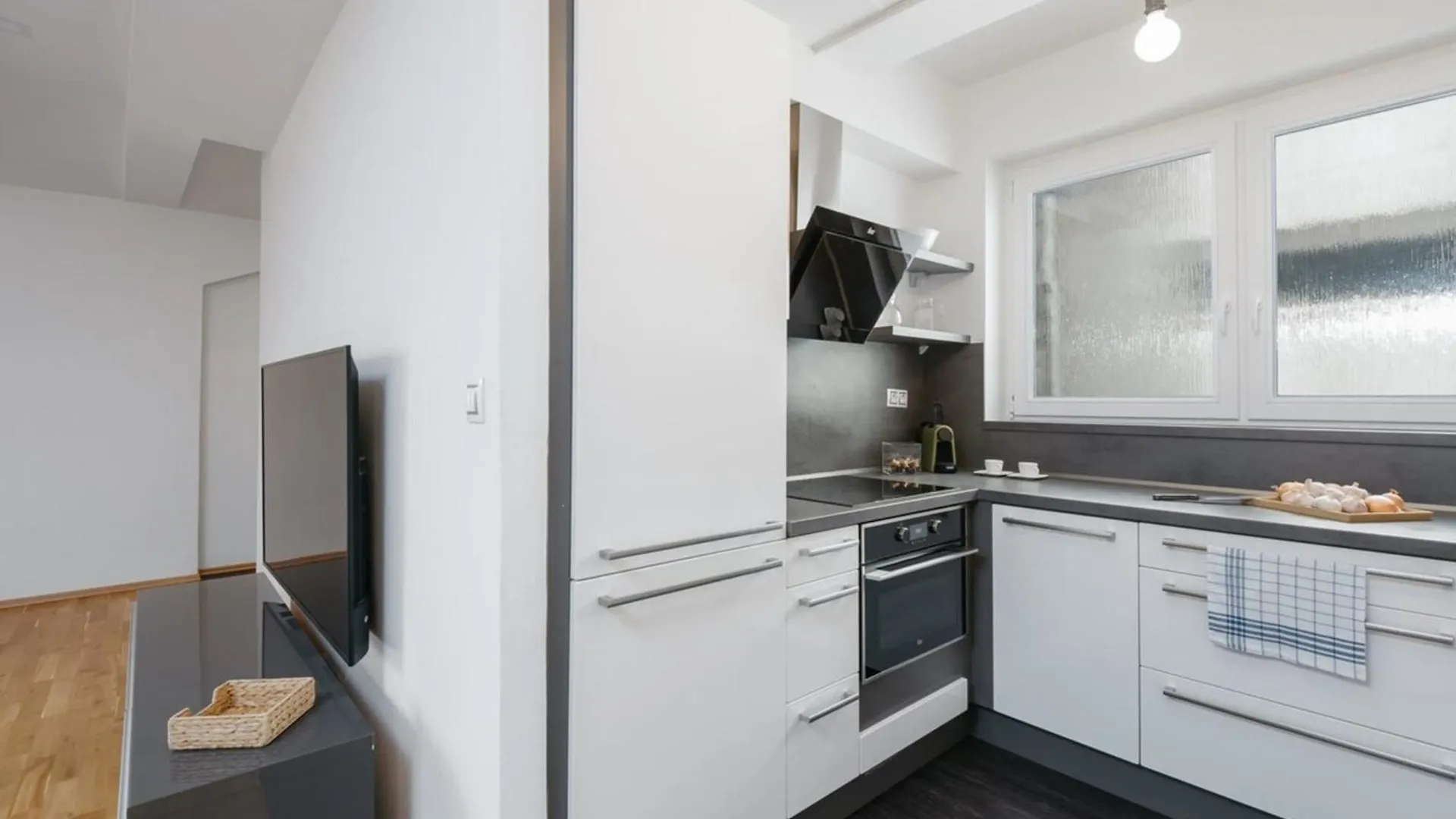 Eli Spacious Apt With Old Town View, Parking & Ac Prague 0*,  Czech Republic