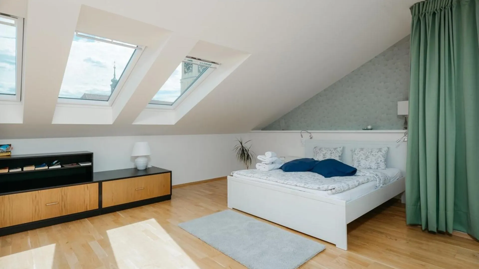 Eli Spacious Apt With Old Town View, Parking & Ac Prague 0*,