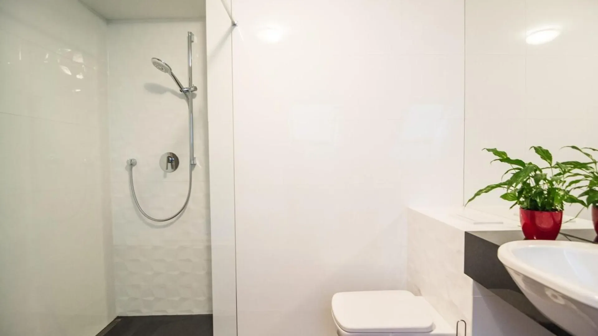 Eli Spacious Apt With Old Town View, Parking & Ac Prague Apartment