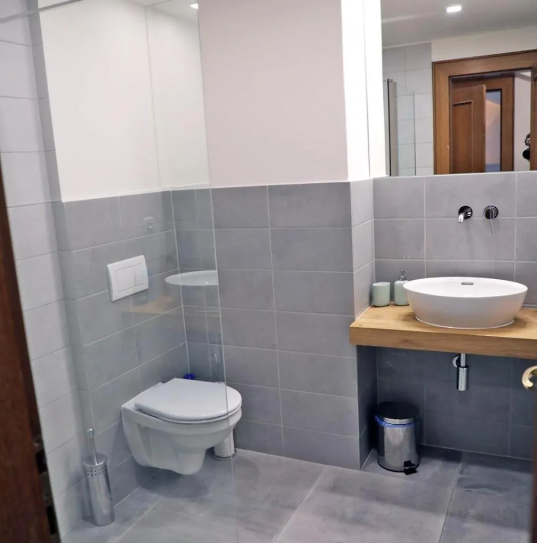 Eli Spacious Apt With Old Town View, Parking & Ac Prague
